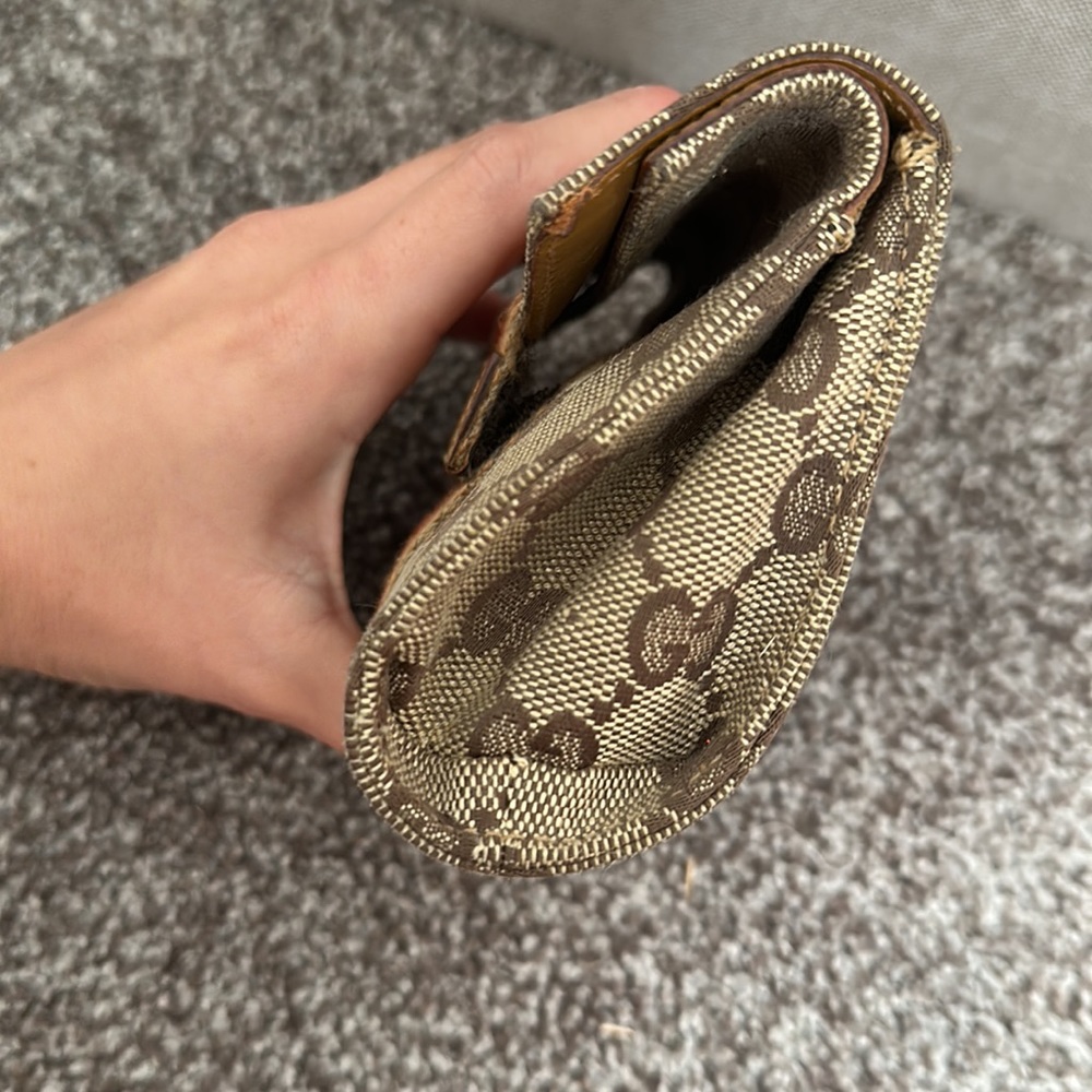 Authentic Gucci Wallet - Picture 4 of 8